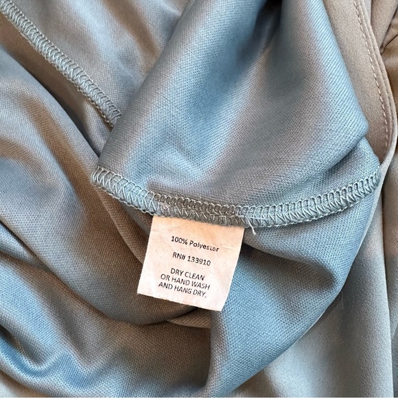 Show Me Your Mumu Roxy Romper Silver Sage Size Small - Picture 12 of 13